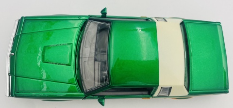 Buick Regal 3,8 SFI Turbo model 1:24 Motormax 79023 Buick Regal 3,8 SFI Turbo model 1:24 Motormax 79023