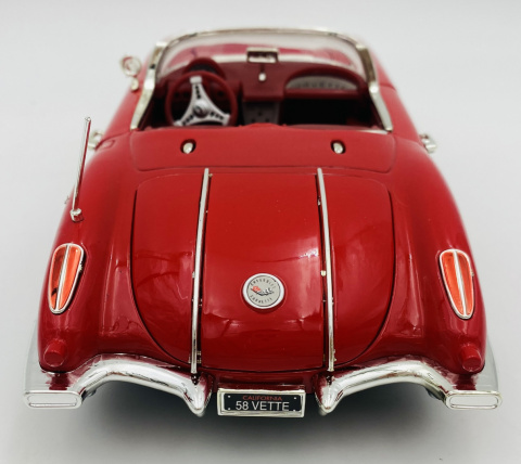 Chevrolet CORVETTE 1958 1:18 model Motormax 73109 czerwony Chevrolet CORVETTE 1958 1:18 model Motormax 73109 czerwony