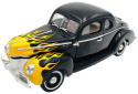 Ford Deluxe 1940 1:18 model Motormax 73108 czarny żółte płomienie
