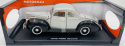 Ford Deluxe 1940 1:18 model Motormax 73108 szary z czarnym