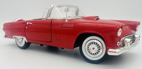 Ford Thunderbird convertible 1956 1:18 model Motormax 73173 czerwony Ford Thunderbird convertible 1956 1:18 model Motormax 73173 czerwony