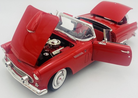 Ford Thunderbird convertible 1956 1:18 model Motormax 73173 czerwony Ford Thunderbird convertible 1956 1:18 model Motormax 73173 czerwony