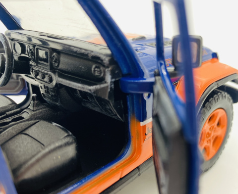 JEEP Gladiator Rubicon 2021 GULF model 1:27 Motormax 79663 JEEP Gladiator Rubicon 2021 GULF model 1:27 Motormax 79663