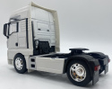 MAN TGX ciągnik siodłowy model WELLY 32650 metal 1:32 biały