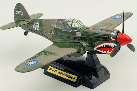 Samolot Curtiss P-40 Warhawk duży model podstawka METAL Motormax Samolot Curtiss P-40 Warhawk duży model podstawka METAL Motormax