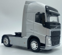 VOLVO FH 500 ciągnik model WELLY metal 1:32 32690S srebrny