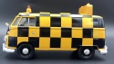 VW Type 2 (T1) Airport Runway Follow Me model 1:24 Motormax 79572
