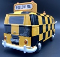 VW Type 2 (T1) Airport Runway Follow Me model 1:24 Motormax 79572
