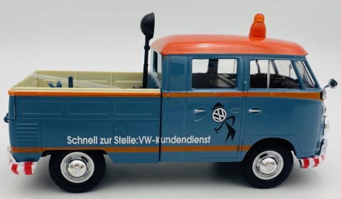 VW Type 2 T1 Service Pickup model 1:24 Motormax 79555 VW Type 2 T1 Service Pickup model 1:24 Motormax 79555