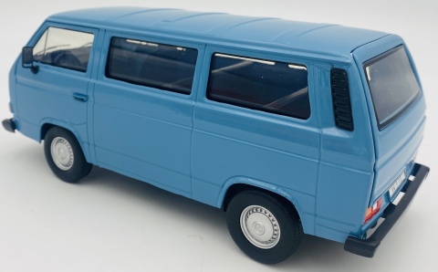 VW Type 2 (T3) Transporter 1:24 Motormax 79376 niebieski VW Type 2 (T3) Transporter 1:24 Motormax 79376 niebieski