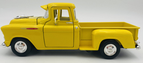 Chevy 3100 Stepside Pickup 1957 model 1:24 Motormax 79381 zółty Chevy 3100 Stepside Pickup 1957 model 1:24 Motormax 79381 zółty