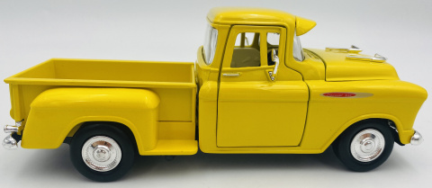 Chevy 3100 Stepside Pickup 1957 model 1:24 Motormax 79381 zółty Chevy 3100 Stepside Pickup 1957 model 1:24 Motormax 79381 zółty
