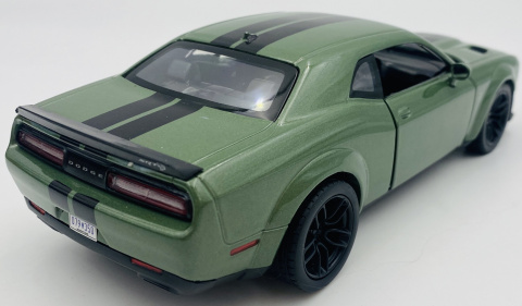 DODGE Challenger SRT Hellcat 1:24 Motormax 79350 zielony DODGE Challenger SRT Hellcat 1:24 Motormax 79350 zielony