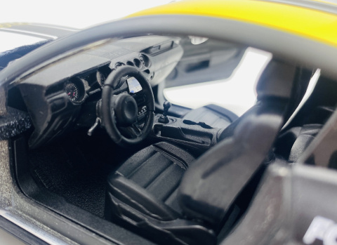 Ford Mustang GT 2018 #38 GT Racing model 1:24 Motormax 73911 Ford Mustang GT 2018 #38 GT Racing model 1:24 Motormax 73911