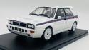 Lancia Delta Integrale (1989) model WB124238 METAL WhiteBox 1:24 biały
