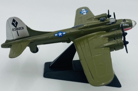 Samolot Boeing B-17 Flying Fortress model podstawka METAL Motormax zielony Samolot Boeing B-17 Flying Fortress model podstawka METAL Motormax zielony