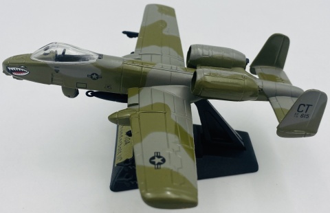 Samolot Fairchild Republic A-10 Thunderbolt model podstawka METAL Motormax Samolot Fairchild Republic A-10 Thunderbolt model podstawka METAL Motormax