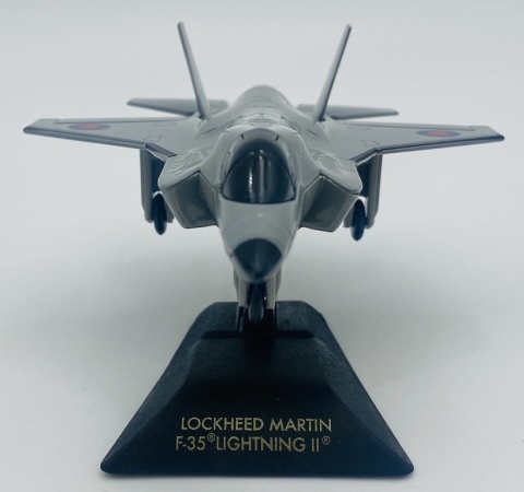 Samolot Lockheed Martin F-35 Lightning II GB model podstawka METAL Motormax Samolot Lockheed Martin F-35 Lightning II GB model podstawka METAL Motormax