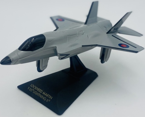 Samolot Lockheed Martin F-35 Lightning II GB model podstawka METAL Motormax Samolot Lockheed Martin F-35 Lightning II GB model podstawka METAL Motormax