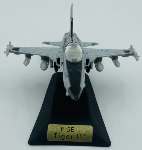 Samolot Northrop F-5E Tiger II model podstawka METAL Motormax Samolot Northrop F-5E Tiger II model podstawka METAL Motormax
