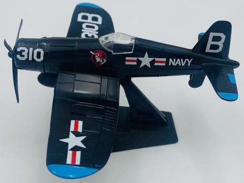 Samolot Northrop Grumman Vought F4U-1D Corsair model METAL Motormax Samolot Northrop Grumman Vought F4U-1D Corsair model METAL Motormax