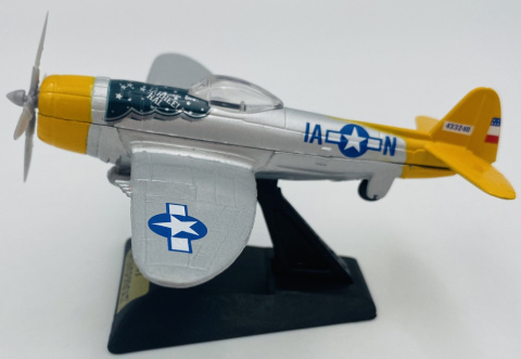 Samolot Republic P-47 Thunderbolt "Jug" model podstawka METAL Motormax Samolot Republic P-47 Thunderbolt "Jug" model podstawka METAL Motormax