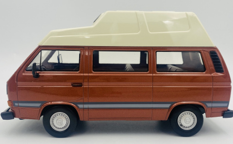 VW Type 2 (T3) camper Westfalia 1:24 Motormax 79594 VW Type 2 (T3) camper Westfalia 1:24 Motormax 79594