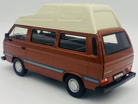 VW Type 2 (T3) camper Westfalia 1:24 Motormax 79594 VW Type 2 (T3) camper Westfalia 1:24 Motormax 79594