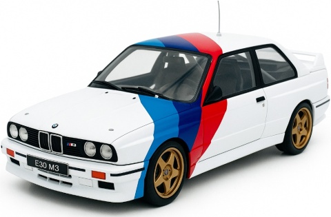 BMW M3 E30 (1989) model WB124244 METAL WhiteBox 1:24 biały BMW M3 E30 (1989) model WB124244 METAL WhiteBox 1:24 biały