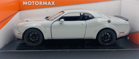 DODGE Challenger SRT Hellcat 2018 1:24 Motormax 79350 jasny szary DODGE Challenger SRT Hellcat 2018 1:24 Motormax 79350 jasny szary