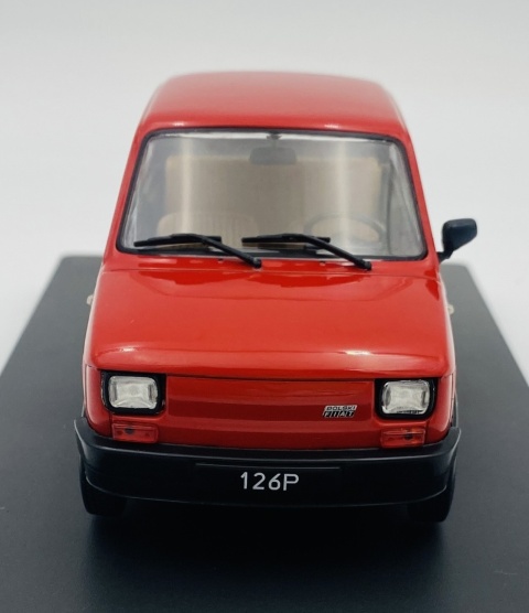 Fiat 126p maluch model 124249 WhiteBox 1:24 czerwony