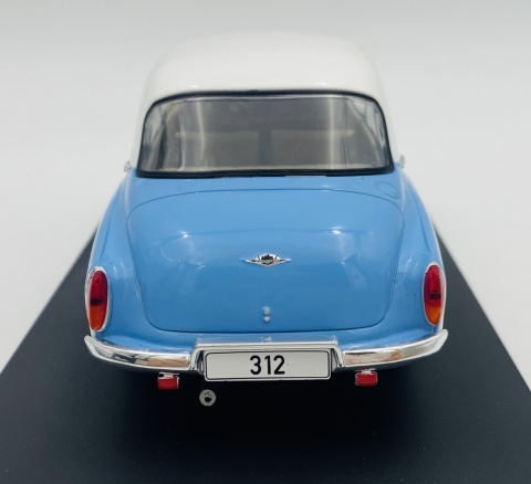 Wartburg 312 (1965) model WB124242 METAL WhiteBox 1:24 niebieski Wartburg 312 (1965) model WB124242 METAL WhiteBox 1:24 niebieski