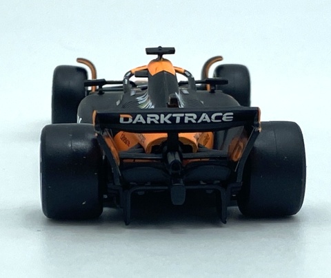 ZESTAW McLaren F1 Norris Piastri 2024 MCL38 do zawieszenia BBurago 1:43 ZESTAW McLaren F1 Norris Piastri 2024 MCL38 do zawieszenia BBurago 1:43