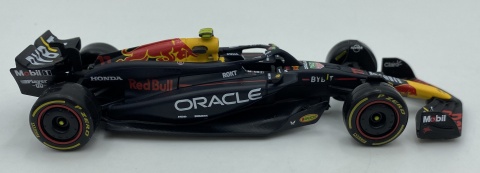 ZESTAW Red Bull F1 Verstappen Perez RB20 2024 do zawieszenia BBurago 1:43 ZESTAW Red Bull F1 Verstappen Perez RB20 2024 do zawieszenia BBurago 1:43