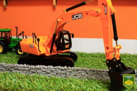 DUŻA koparka X series JCB C212XLC Britains 43211 model metalowy