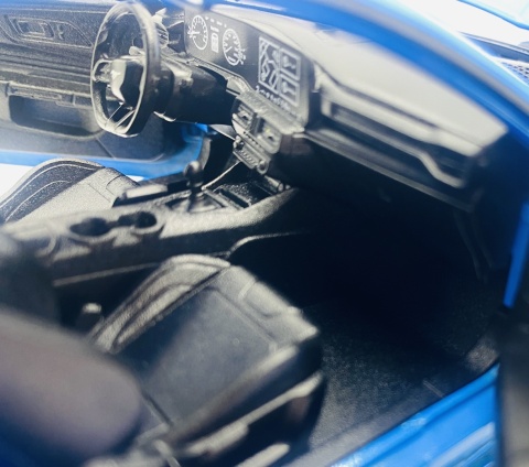 FORD MUSTANG GT 2024 metal model 24123 Welly 1:24 niebieski