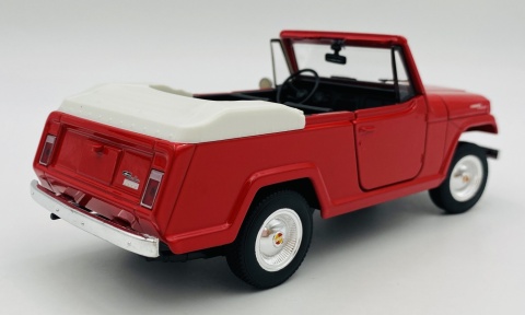 Jeep Jeepster Commando Roadster 1967 model 24117 Welly 1:24 czerwony