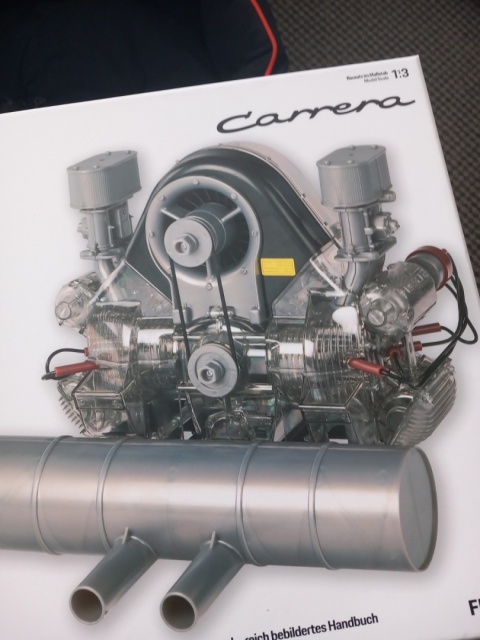 MODEL silnika Porsche 911 Carrera 547 4 cylindry boxer do złożenia 1:3