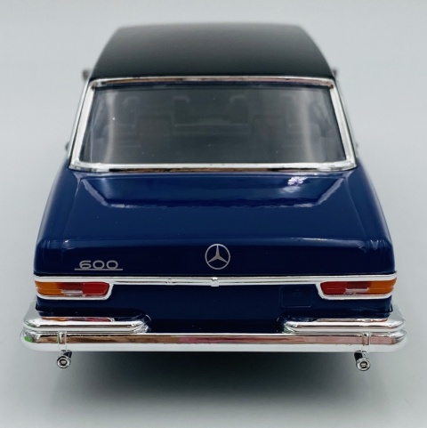 Mercedes-Benz 600 1963 model 24121 Welly 1:24 granatowy