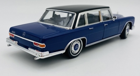 Mercedes-Benz 600 1963 model 24121 Welly 1:24 granatowy