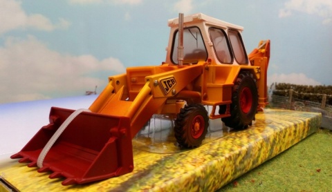 Model koparki JCB 3C Mark III at work Britains 43280 1:32