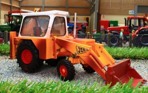 Model koparki JCB 3C Mark III at work Britains 43280 1:32