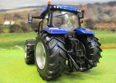 NEW HOLLAND T6.180 Blue Power 1:32 Britains 43319