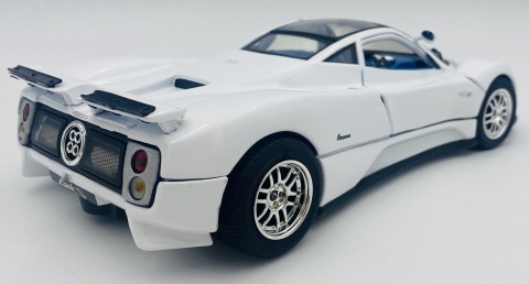 PAGANI Zonda C12 1:18 model Motormax 73147 biały