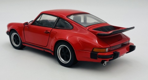 PORSCHE 911 Turbo 3.0 1974 model 24043 metal WELLY 1:24 czerwony