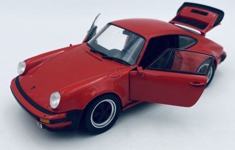 PORSCHE 911 Turbo 3.0 1974 model 24043 metal WELLY 1:24 czerwony