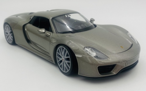 PORSCHE 918 Spyder 2014 model 24055 metal WELLY 1:24 grafitowy