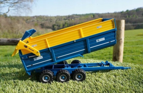 Przyczepa KANE Tri-Axle 1:32 Britains 43284