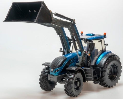 VALTRA T234 z ładowaczem czołowym ciągnik traktor 1:32 Britains 43352
