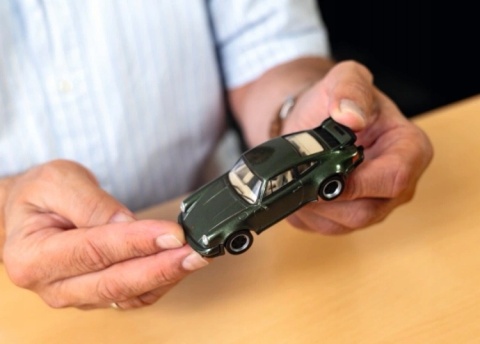 ZESTAW Porsche 911 Turbo kalendarz adwentowy 1:43 oak green Franzis 1:43